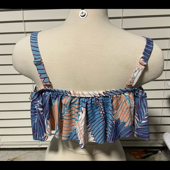 Raisins  Bikini ruffle Top - Picture 12 of 13